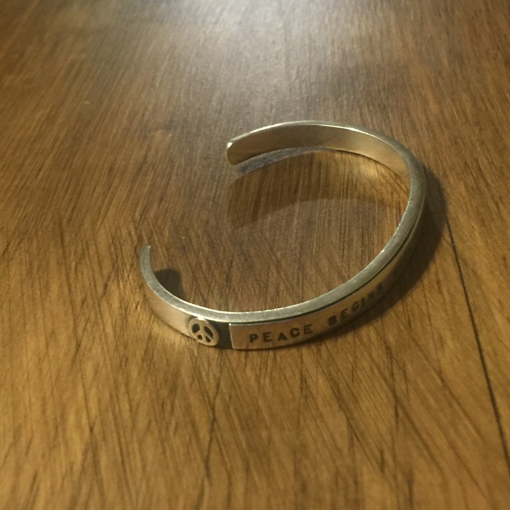 Sandy comstock , bangle. - Picture 2 of 3